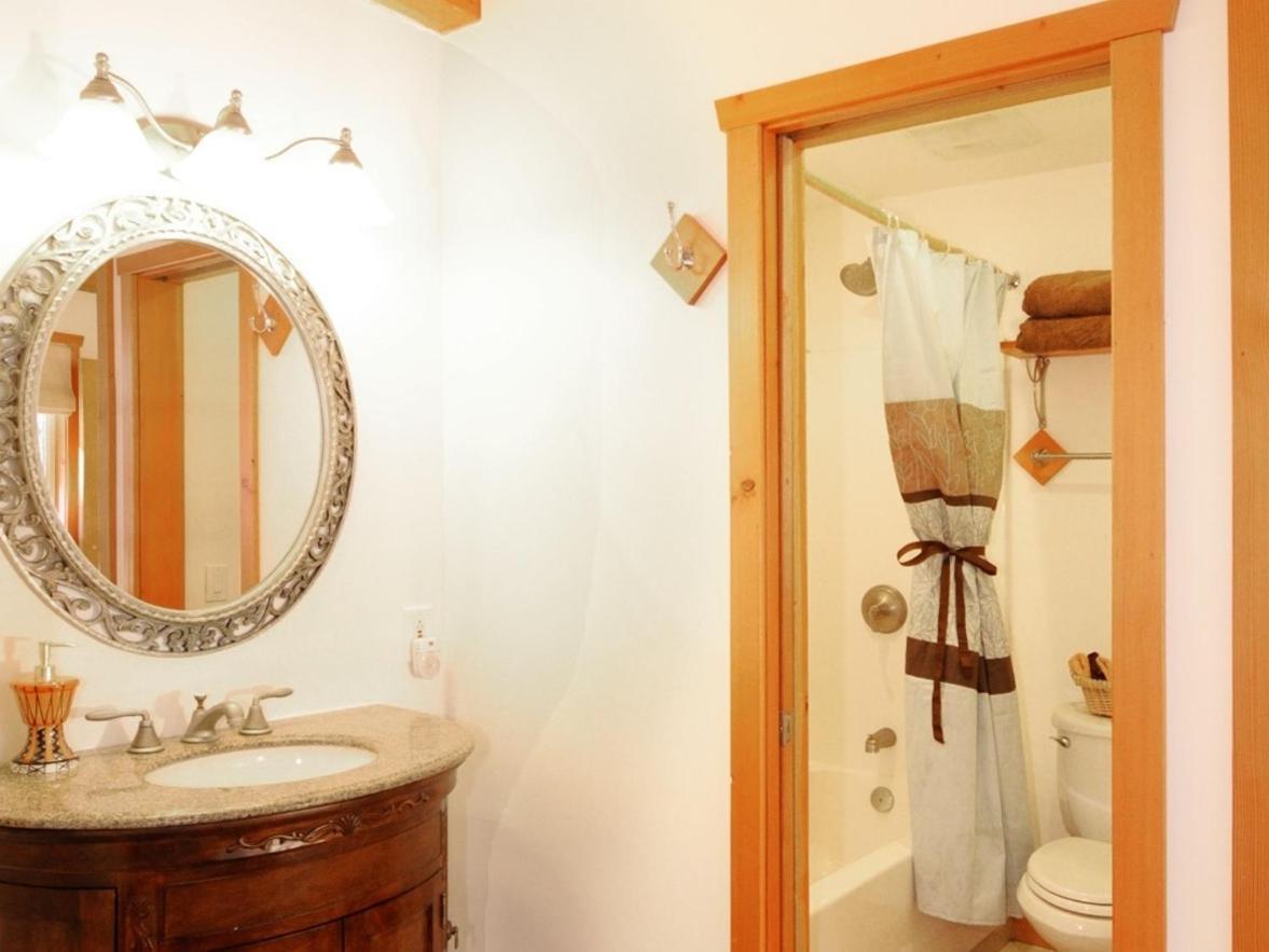 Carriage House Girdwood