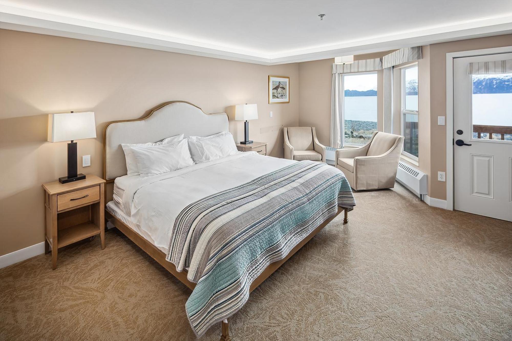 Resort Land's End 3*