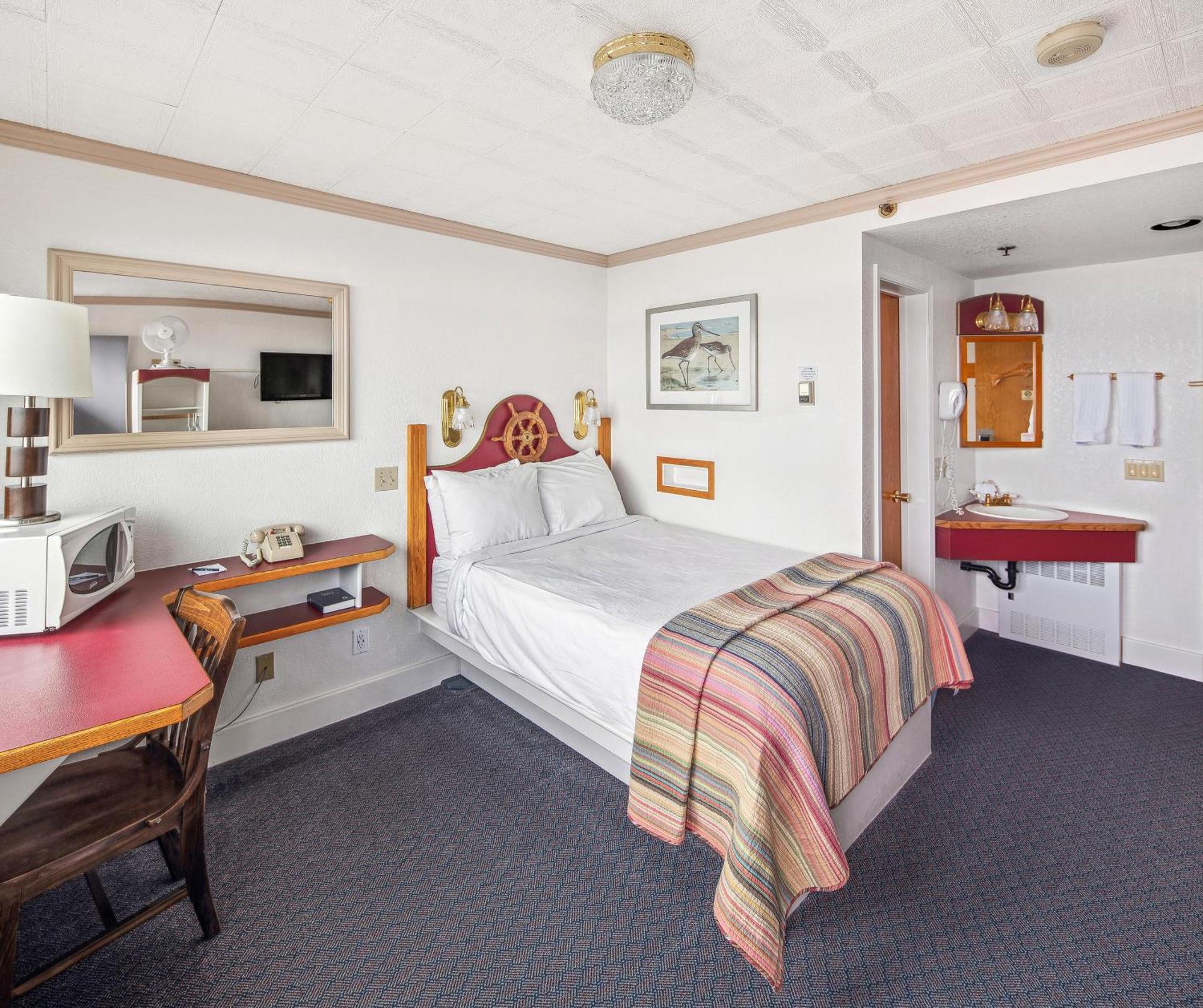 Land's End Resort Homer
