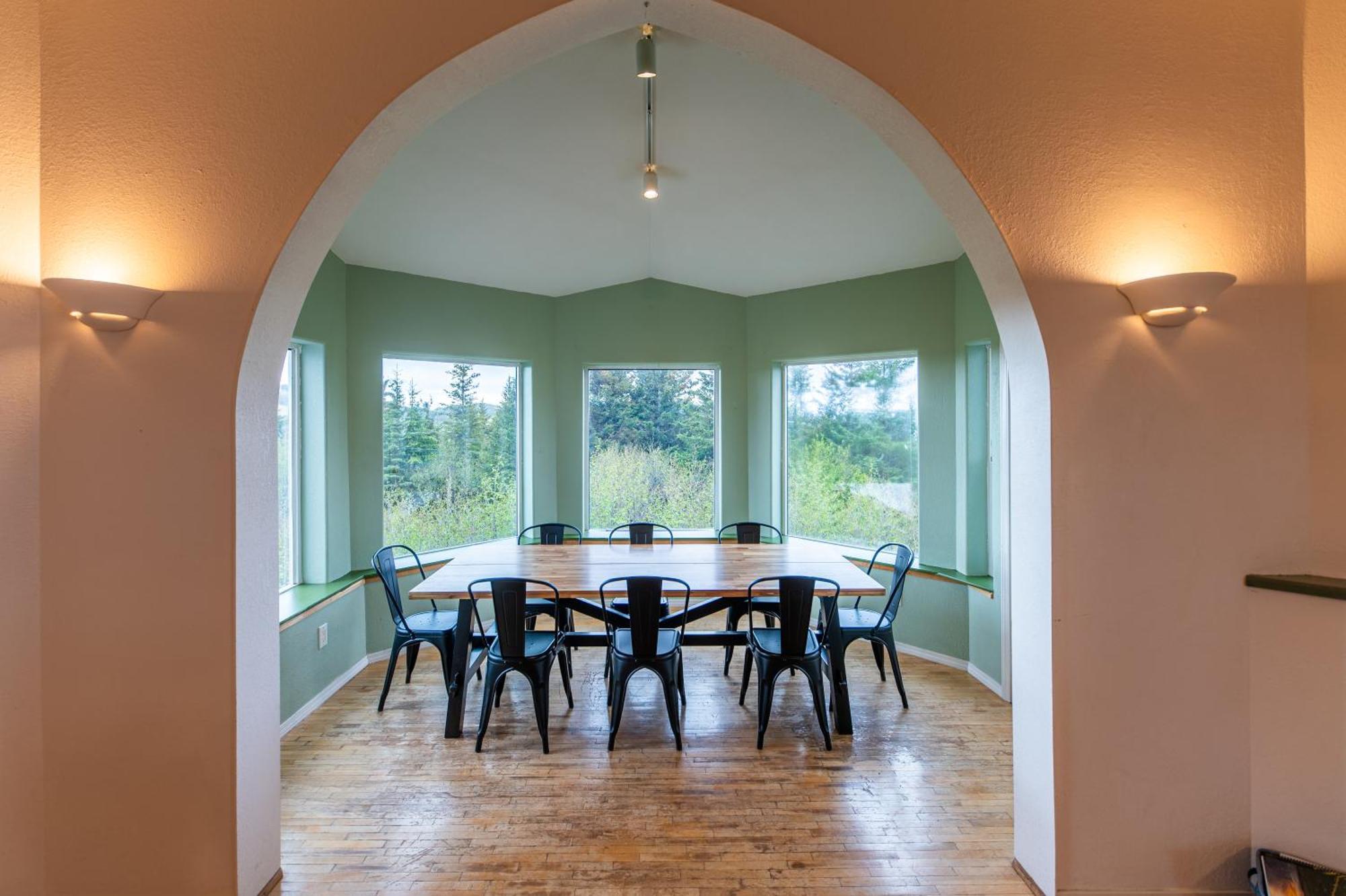 Girded Heart Apartment *