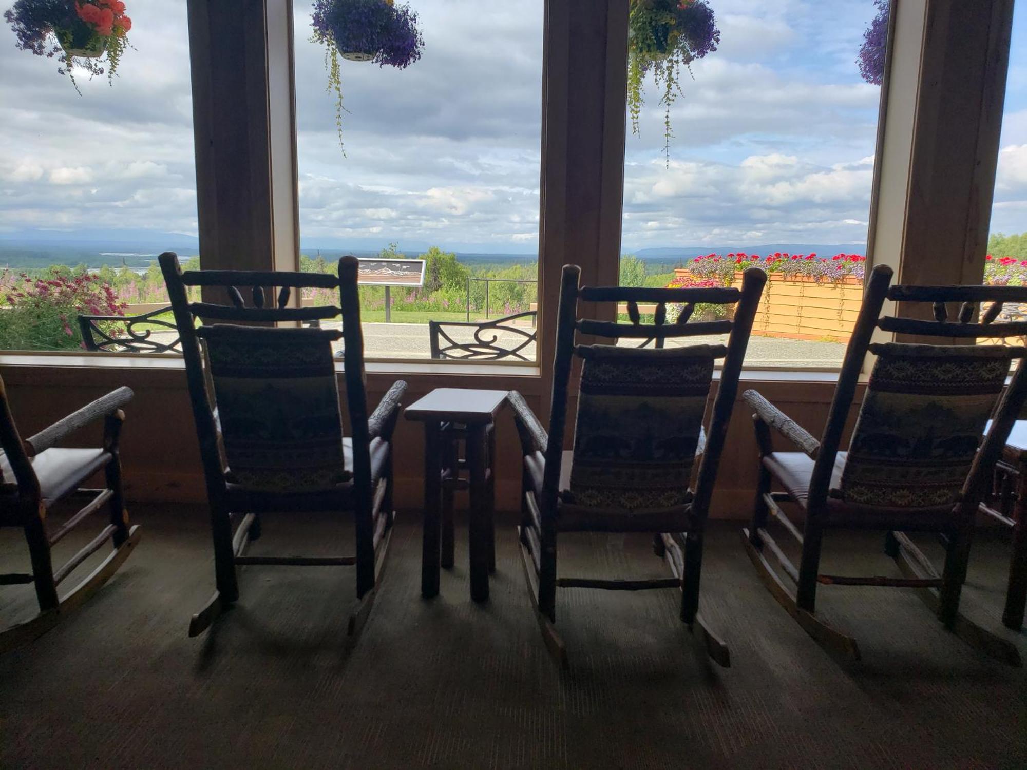 Alaskan Lodge *
