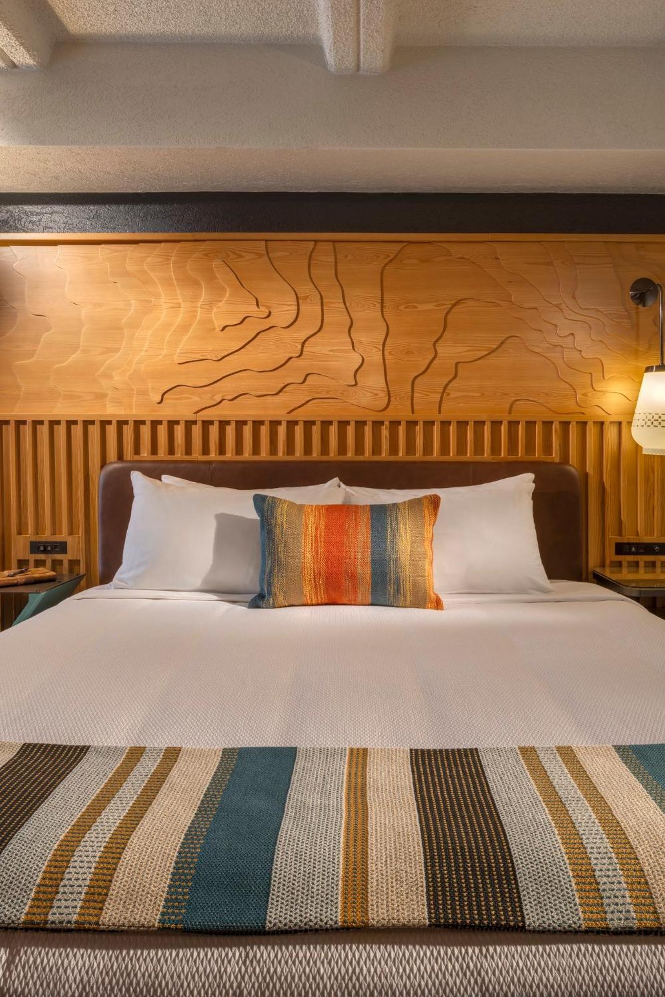 Hotel Aviator