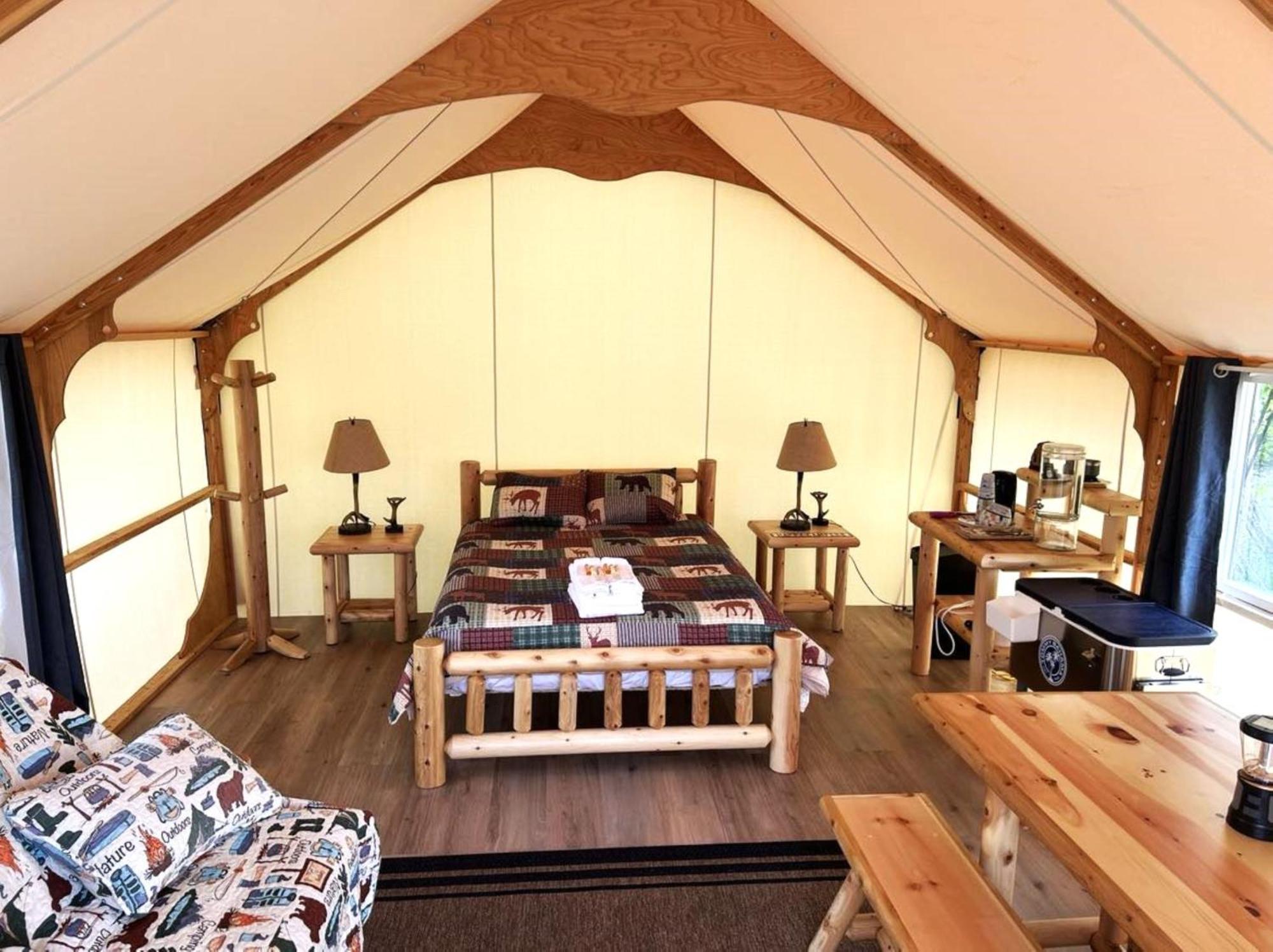 Howling Wolf Holiday home