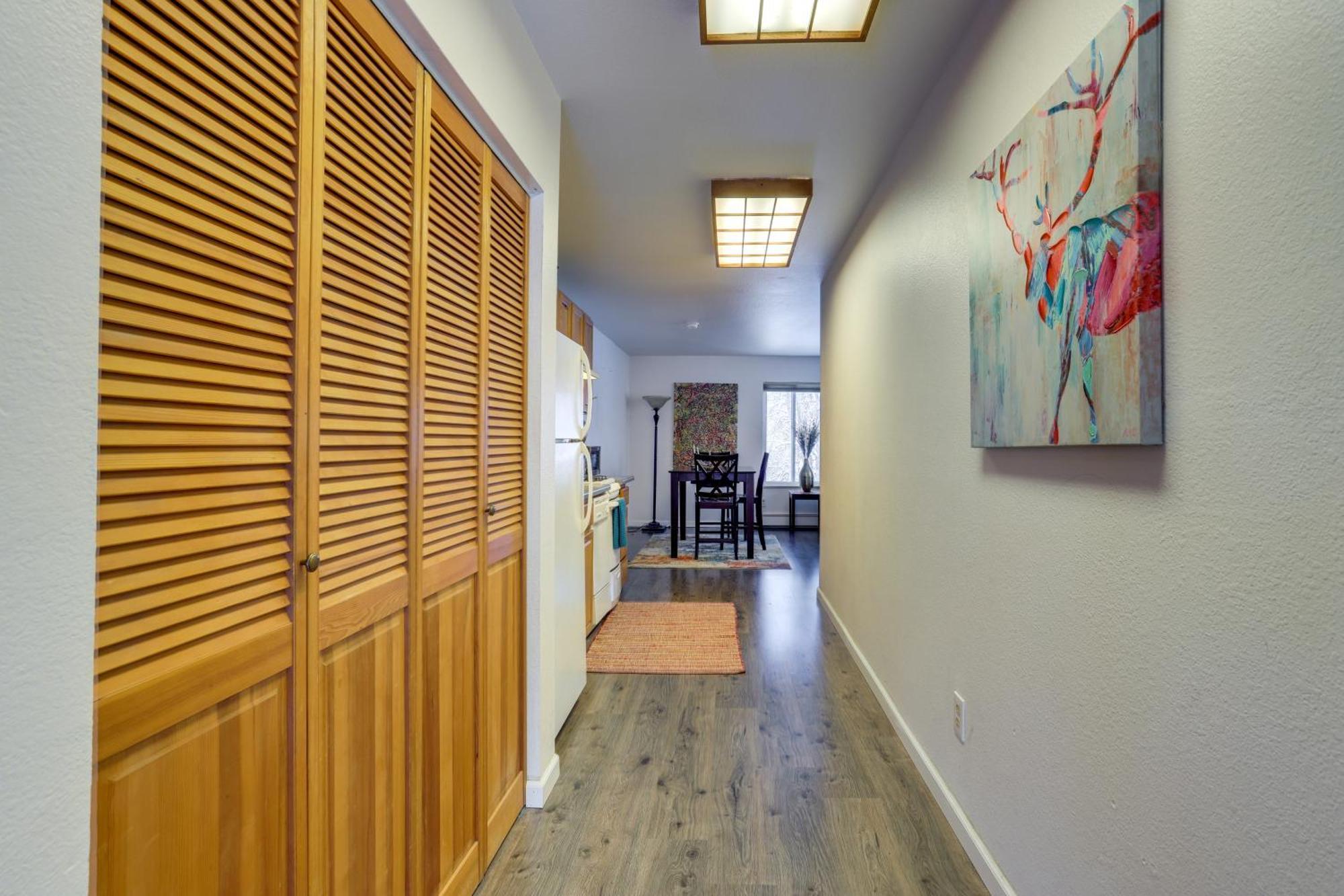 Waterfront Apt, Walk To Town And Coastal Trail! Apartment *