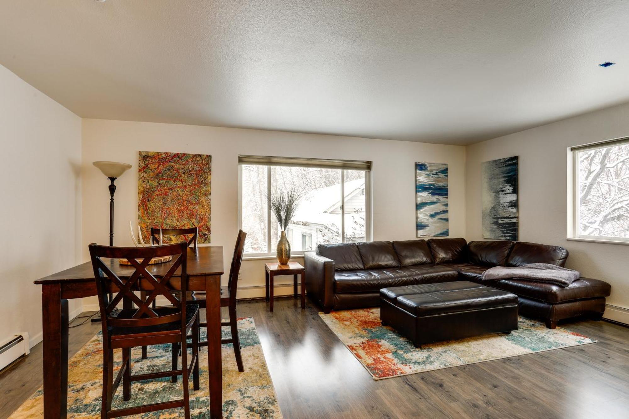 Waterfront Apt, Walk To Town And Coastal Trail! Apartment Anchorage