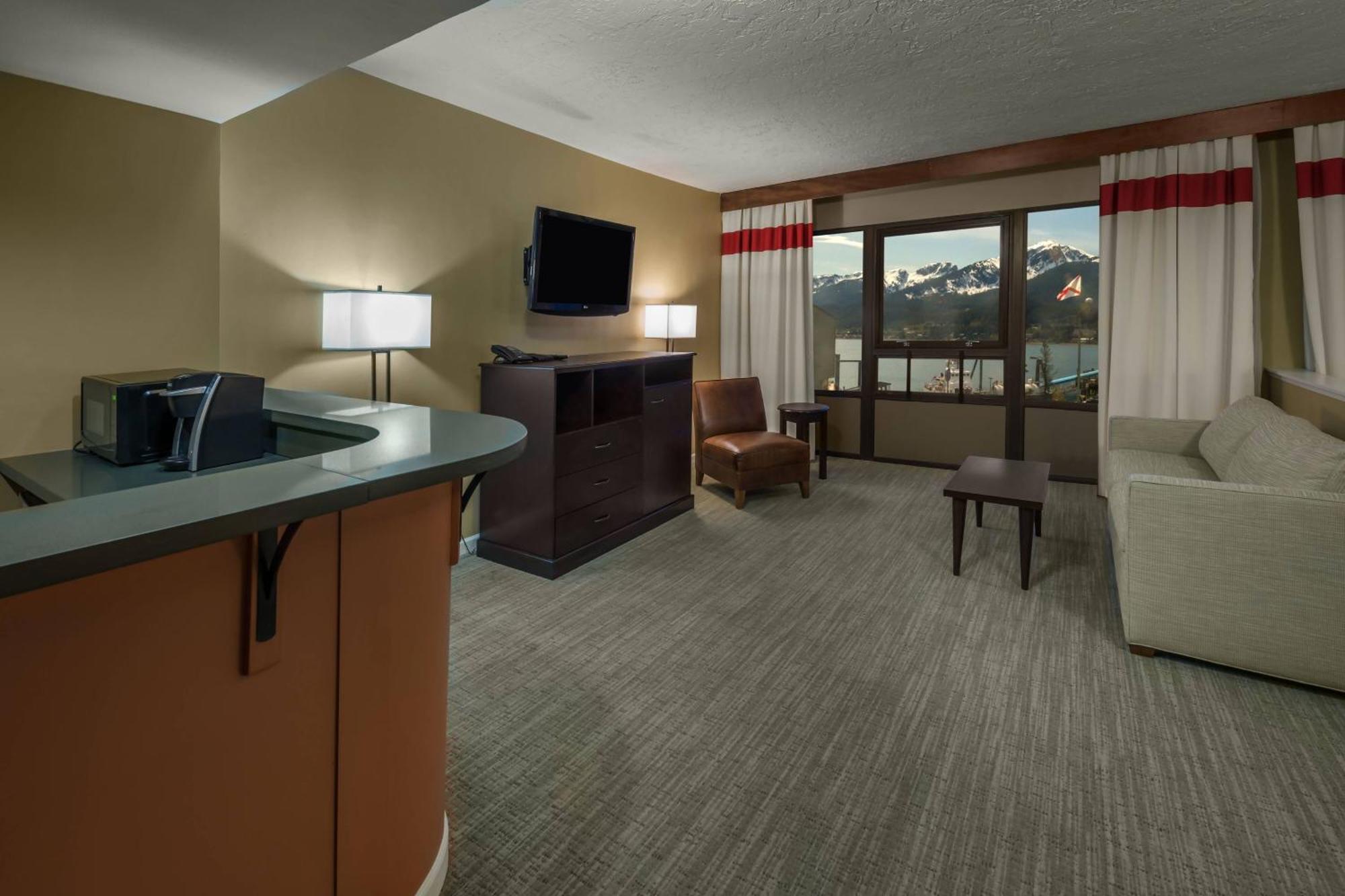 Hotel Four Points By Sheraton 3*