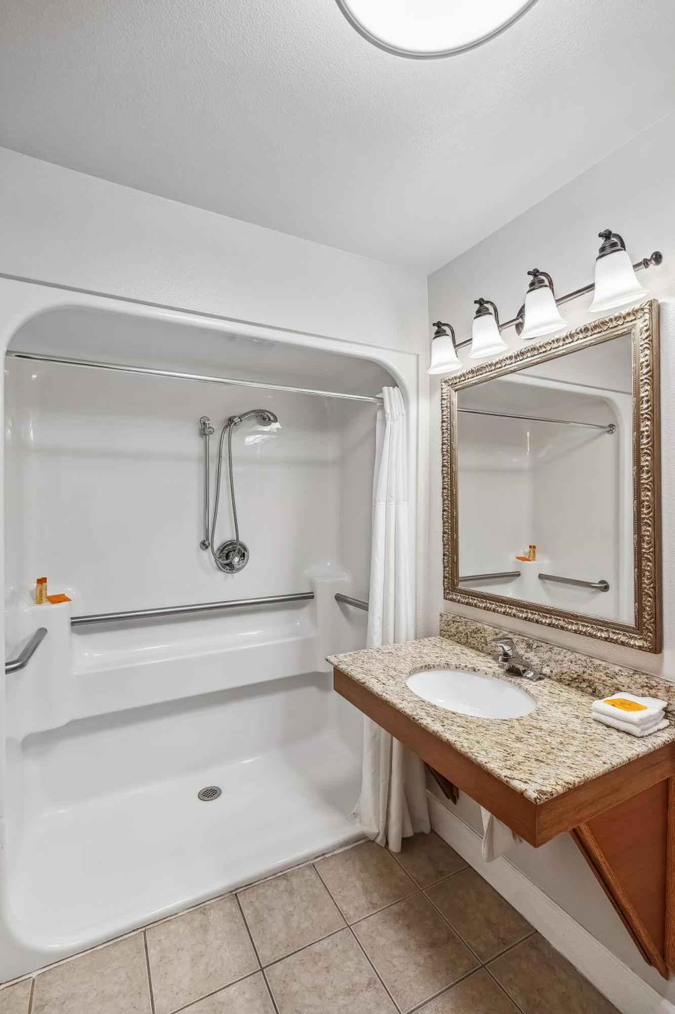 Edgewater Hotel