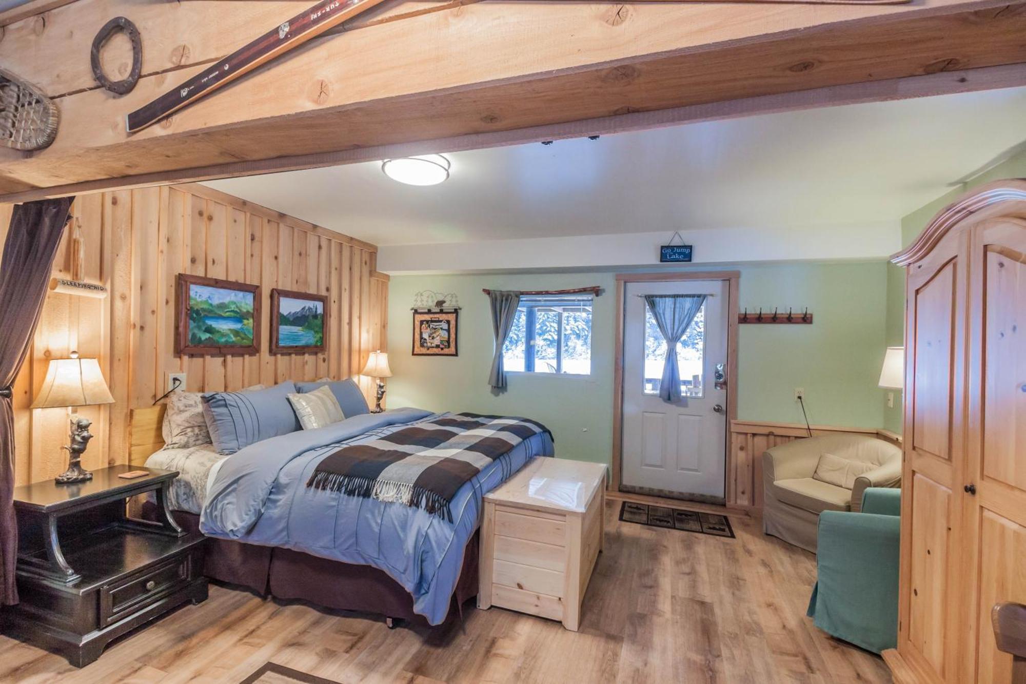 Bear B&b, Inc Bed & Breakfast Seward