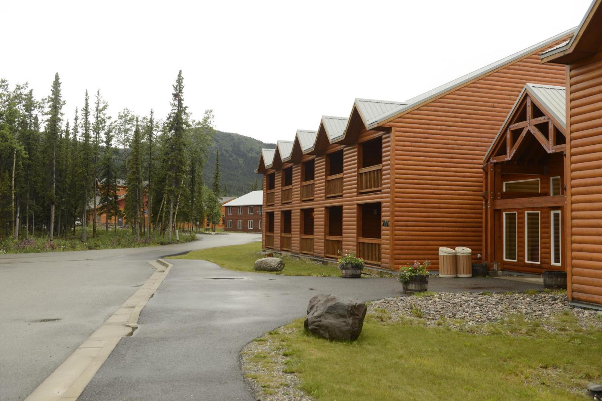 Denali Grizzly Bear Lodge