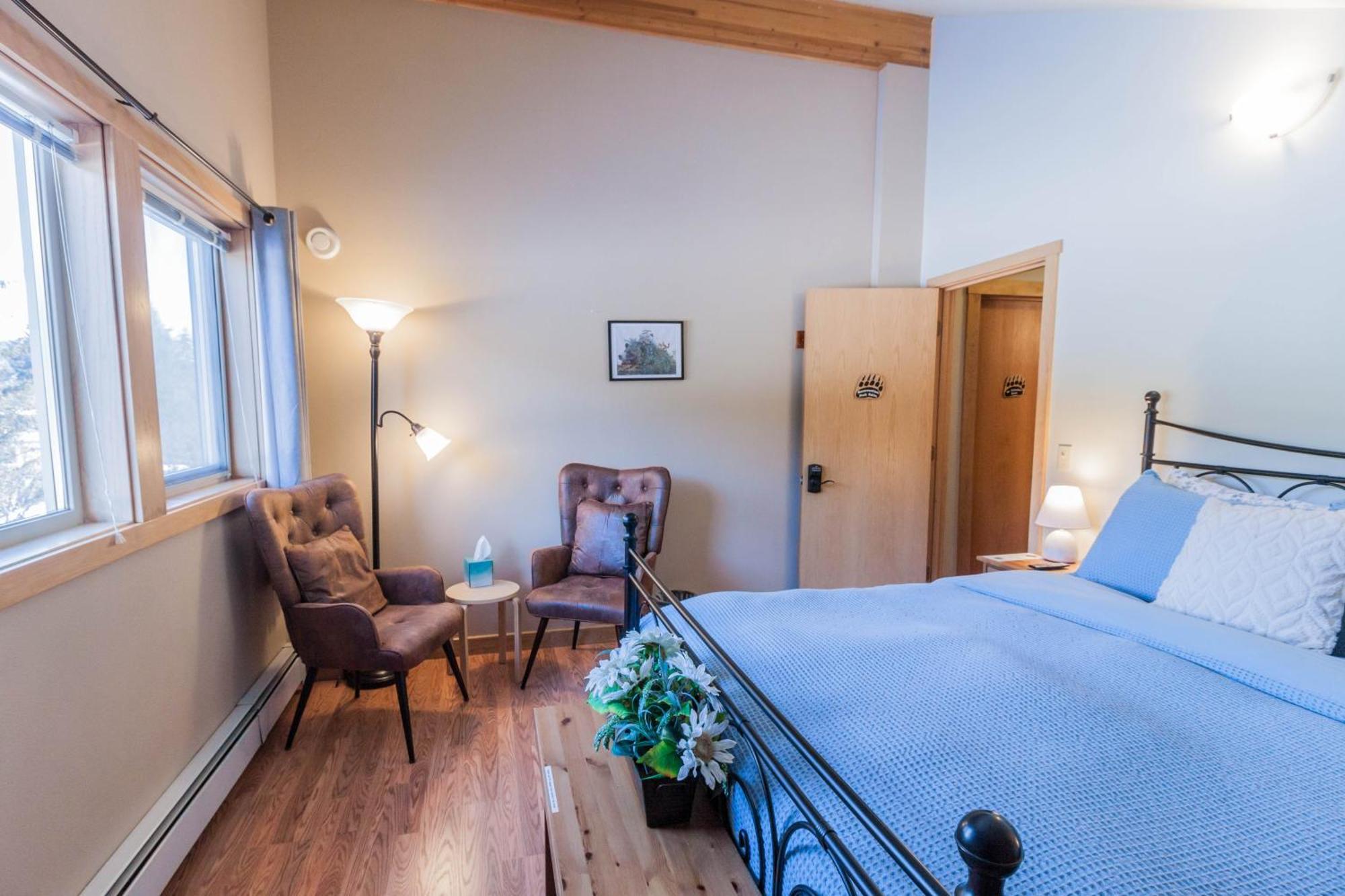 Bear B&b, Inc Bed & Breakfast Seward
