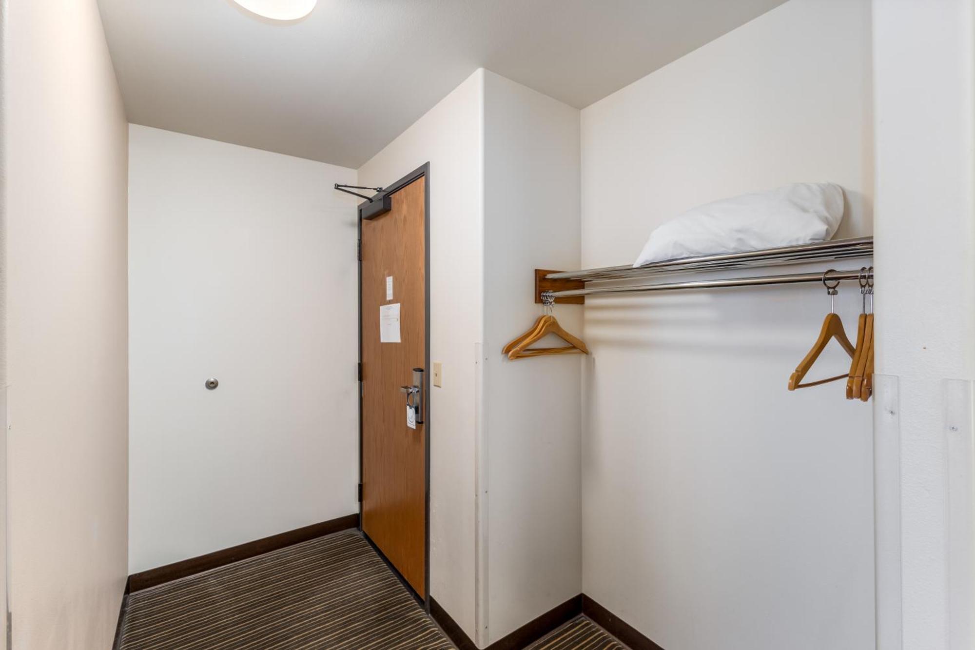Motel Breeze 2*