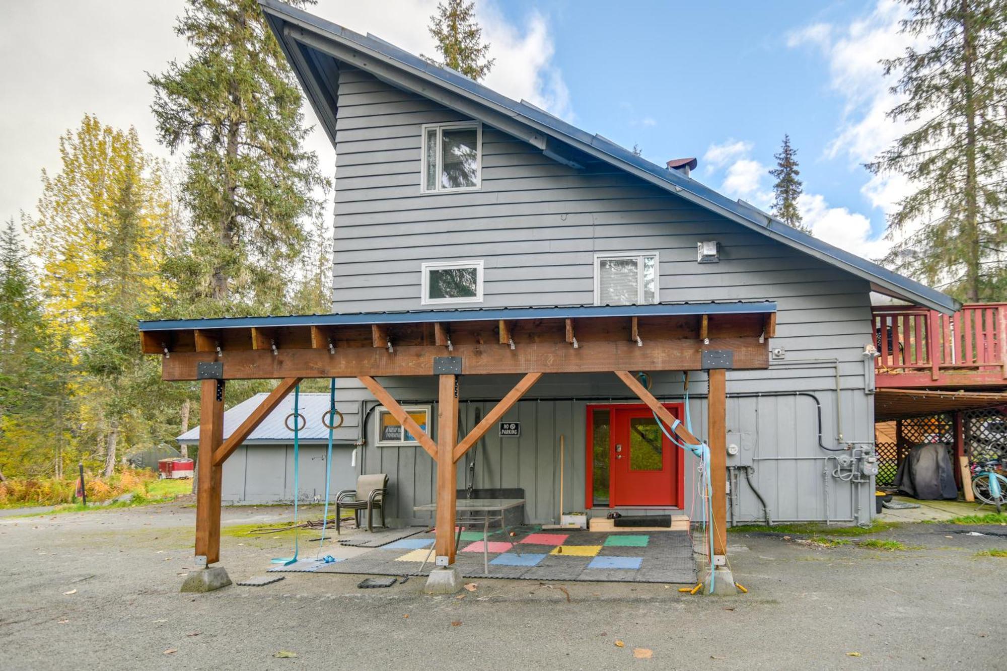 Alyeska With Patio, Ideal Location! Apartment