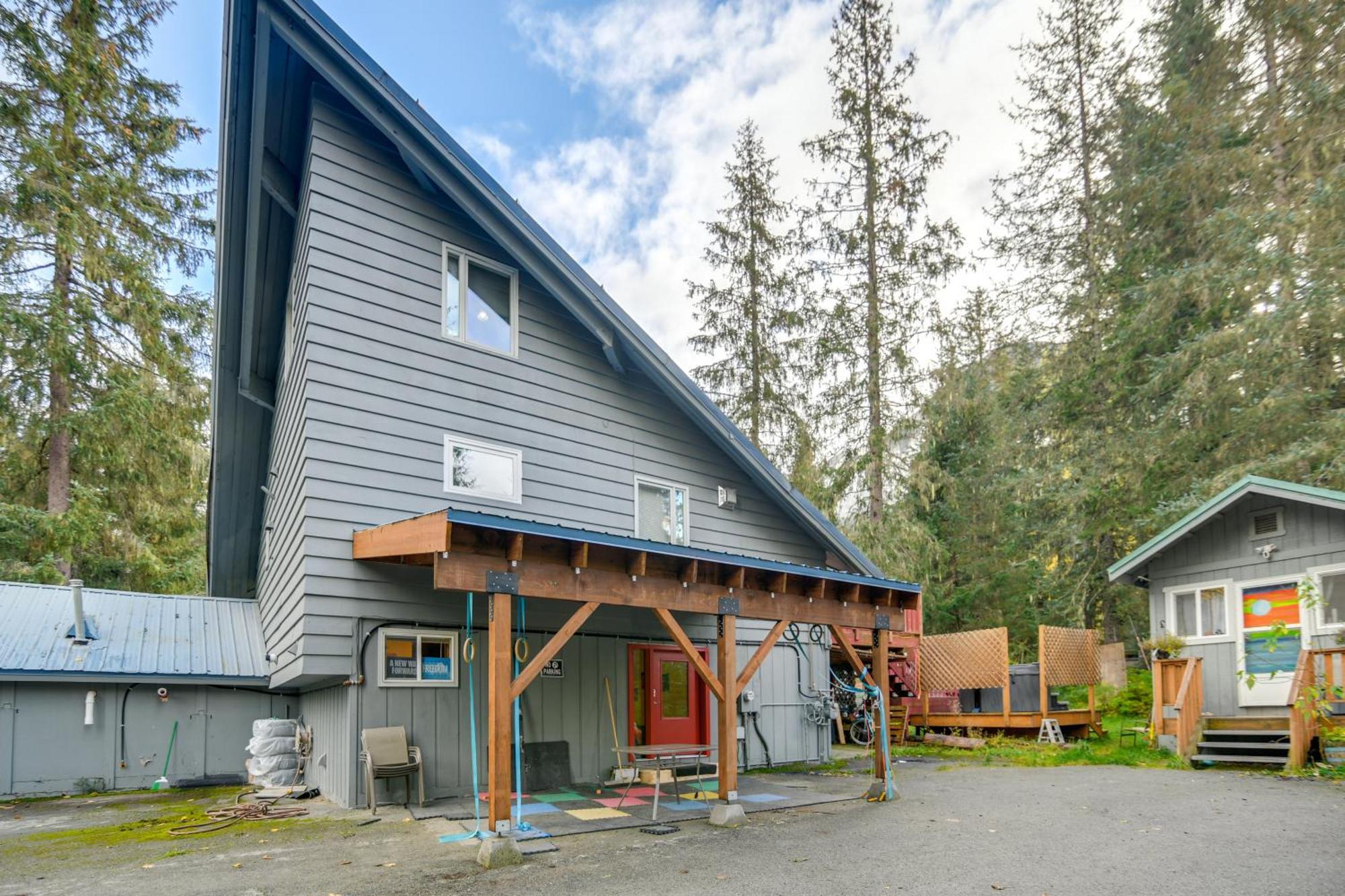 Alyeska With Patio, Ideal Location! Apartment Anchorage