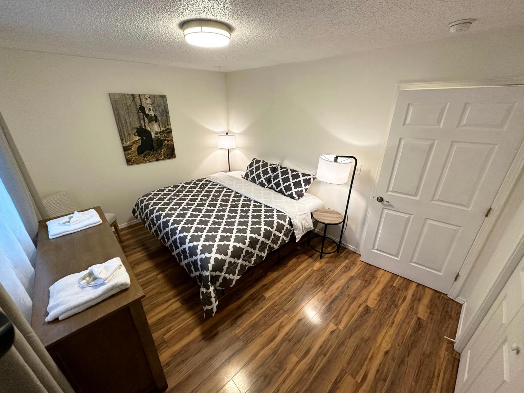 Apartment Anchorage! Furnished Two Bedroom With High Speed Wifi *