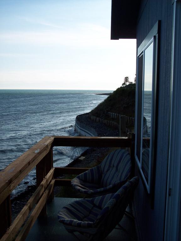 Alaska Beach House Guest house 3*