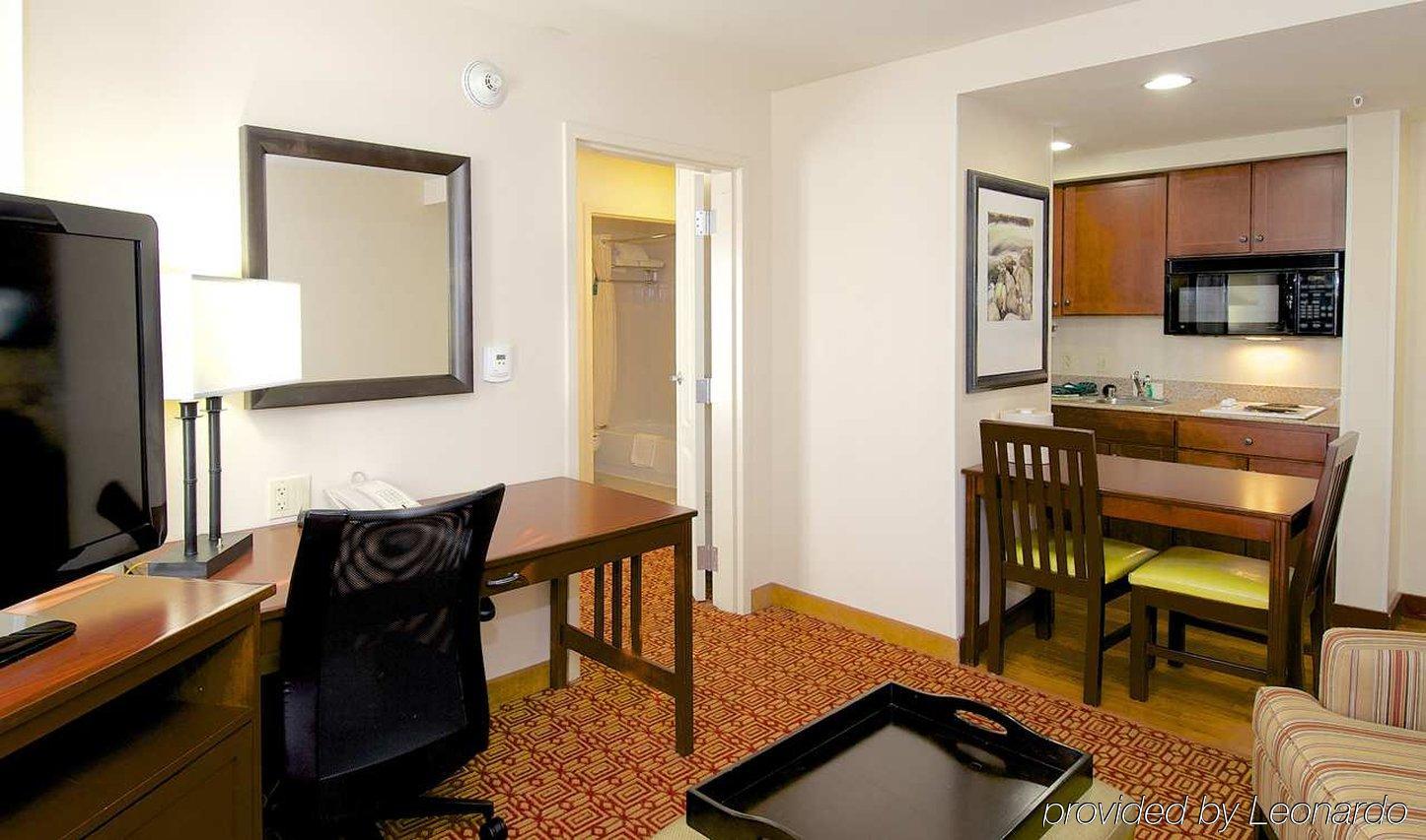 Hotel Homewood By Hilton Anchorage