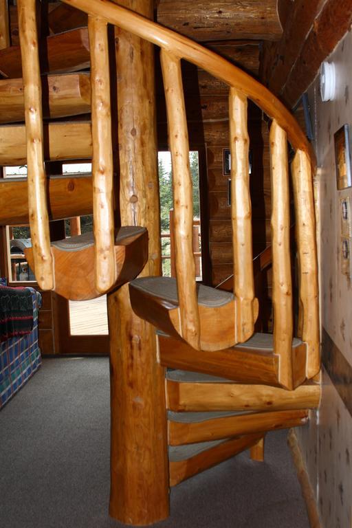 Wise Old Hunter Lodge Anchor Point