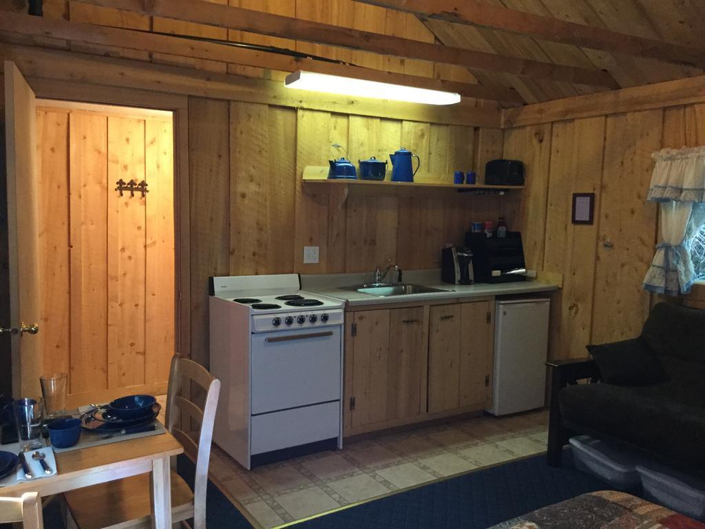 Renfro's Lakeside Retreat