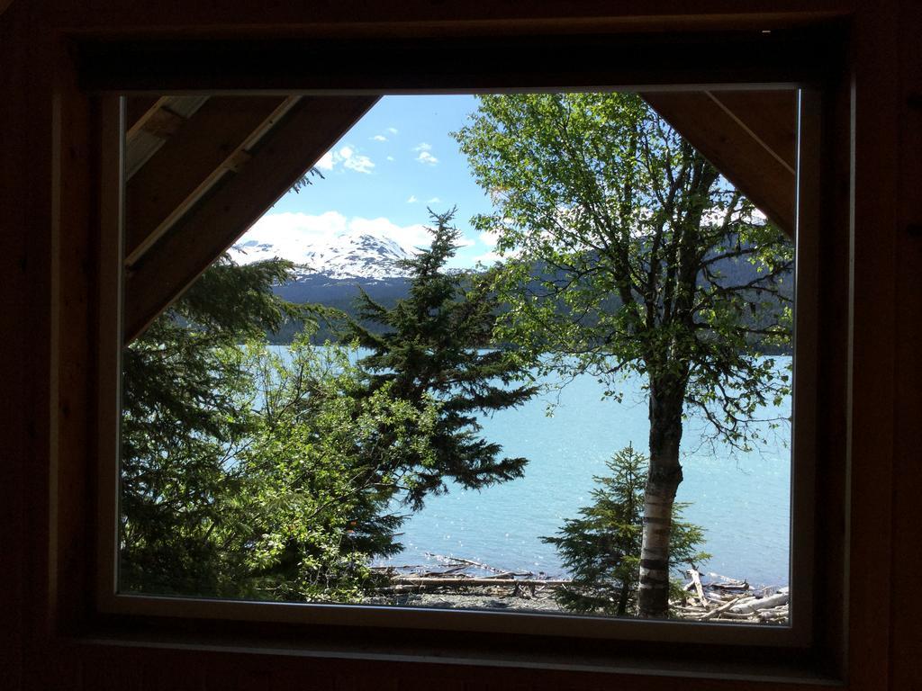 Resort Renfro's Lakeside Retreat Primrose