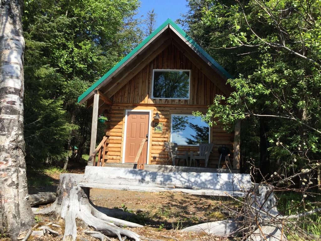 Resort Renfro's Lakeside Retreat