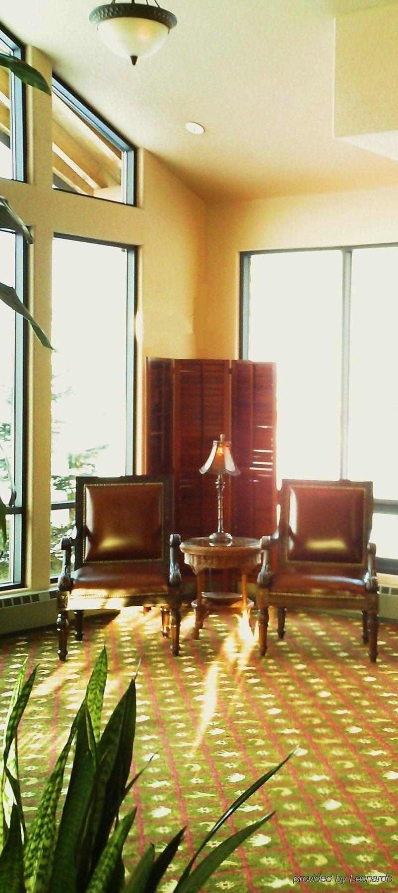 Airport Hotel 2*