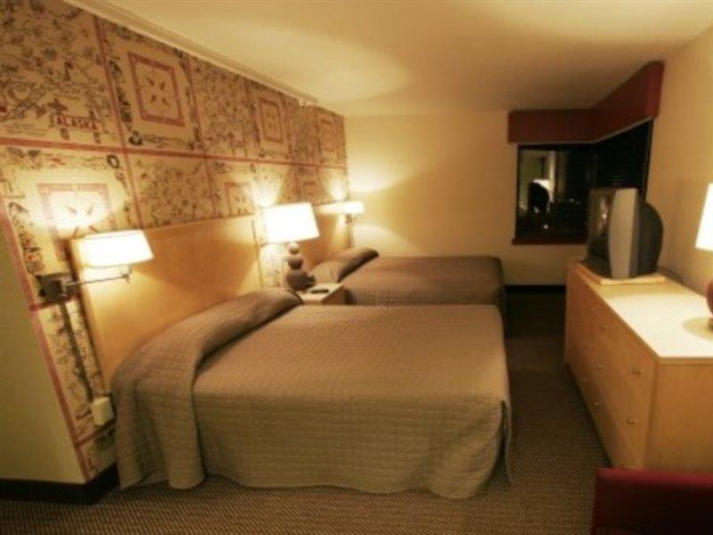 Hotel Inlet Tower & 3*
