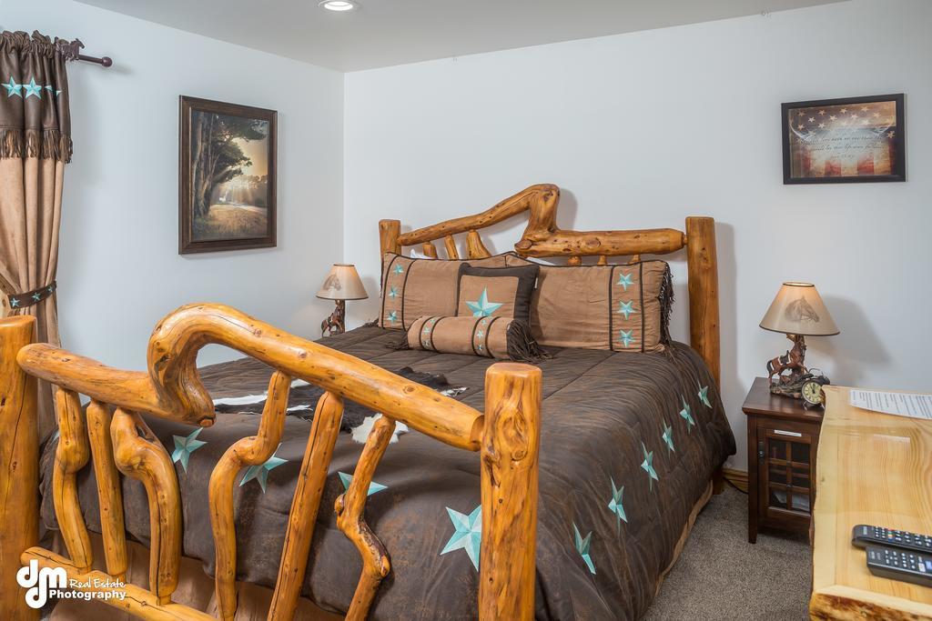 Alaska Knotty Pine Bed & Breakfast