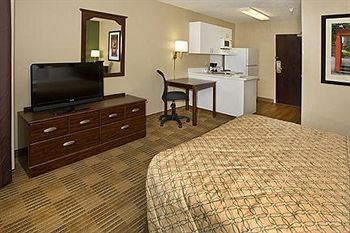 Extended America - - Midtown 2*