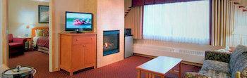 Lodge Alaskan