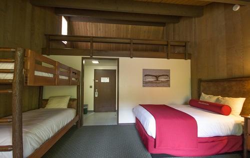 Glacier Bay Resort 3*