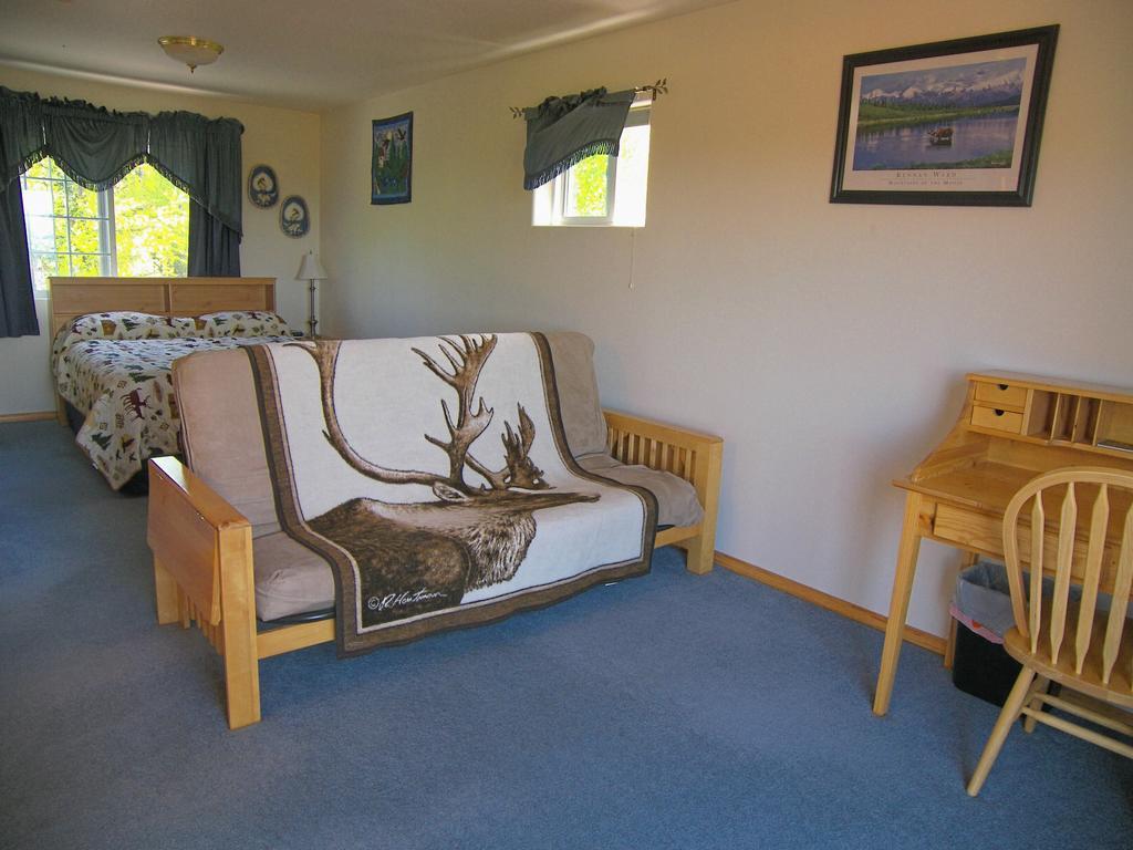 Grace And Bill's Freedom Hills Bed & Breakfast Talkeetna