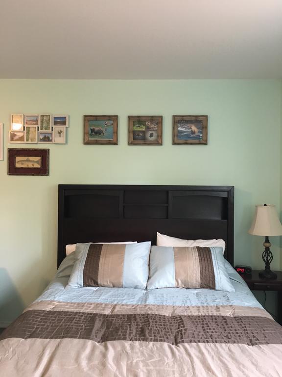 Grace And Bill's Freedom Hills Talkeetna