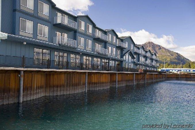 Hotel Harbor 360 3*