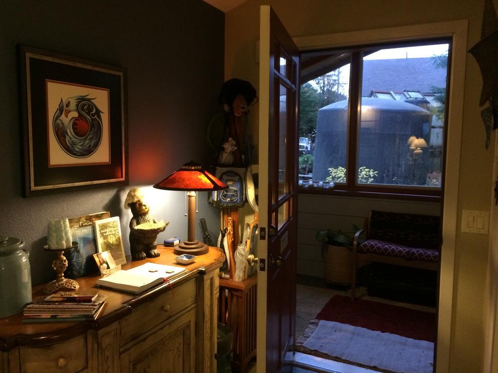 Black Bear Bed & Breakfast 3*