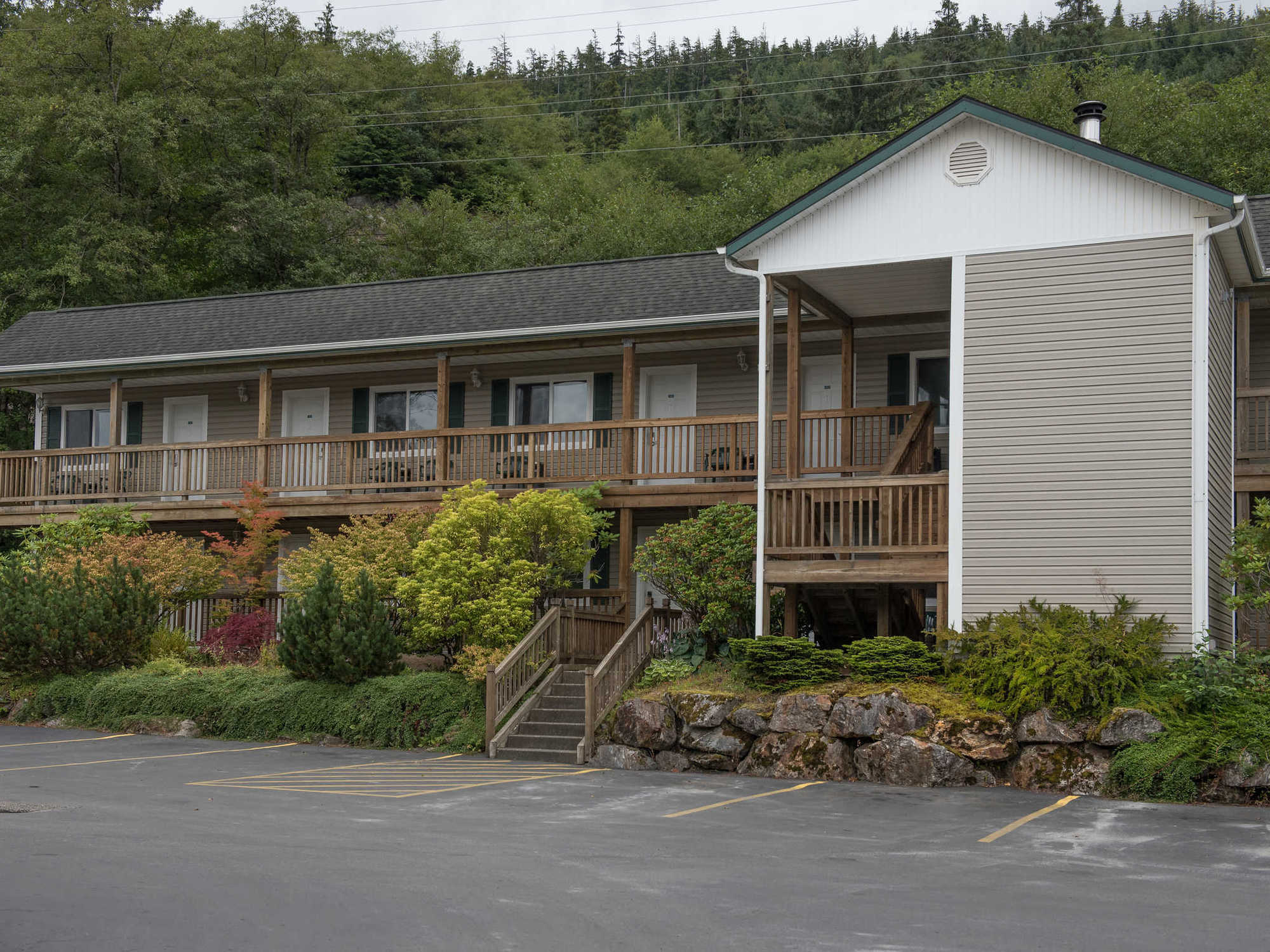 The Ketch Hotel Ketchikan