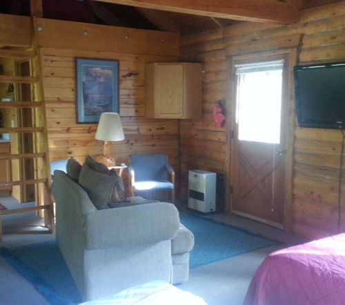 St. Theresa's Lakeside 3*