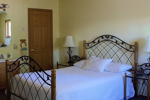 Sea Treasures Motel