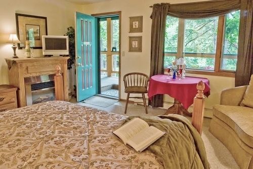 Pearson's Pond Luxury And Adventure