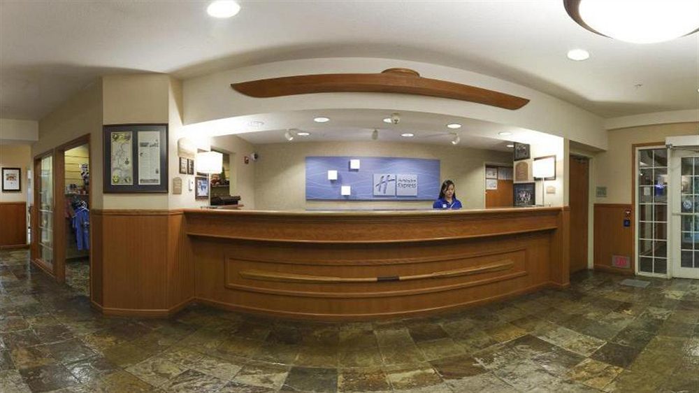 Wyndham Garden Airport Hotel Anchorage