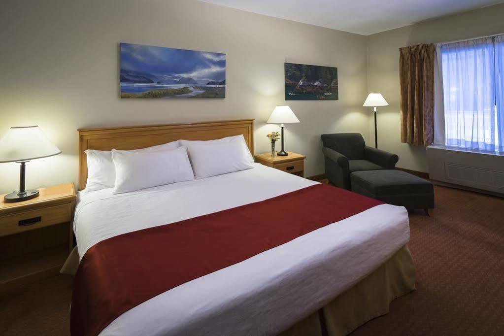Harbor 360 Hotel