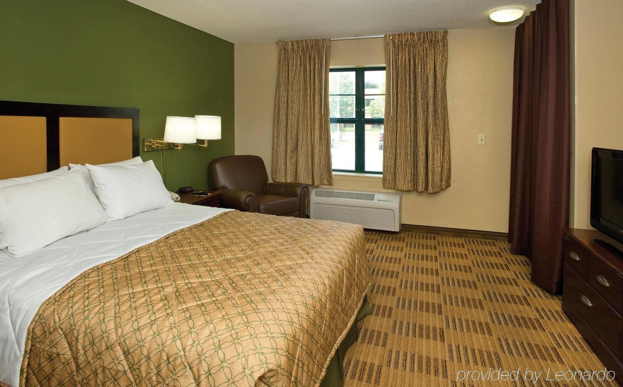 Extended America - - Shell Simmons Drive Hotel 2*