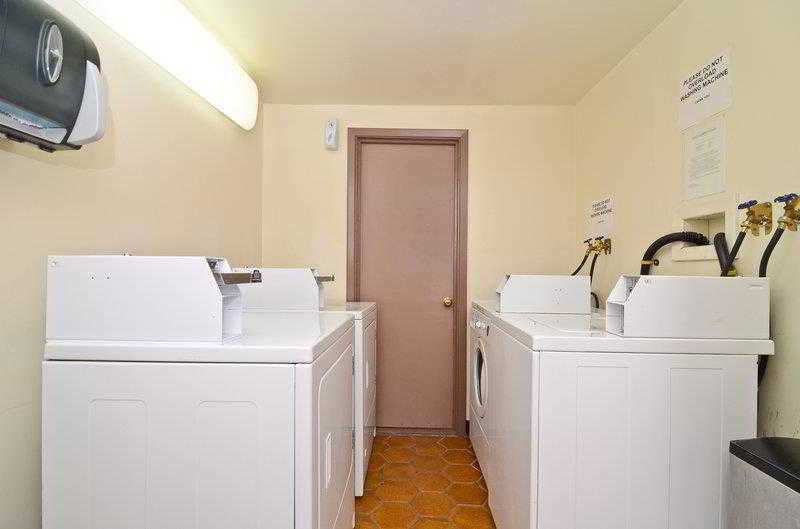 Western Harbor Hotel 3*
