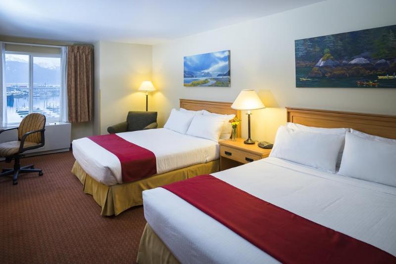 Hotel Harbor 360 3*