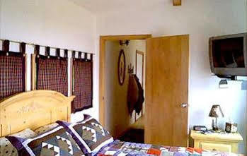 Hotel Alaska Adventure 3*