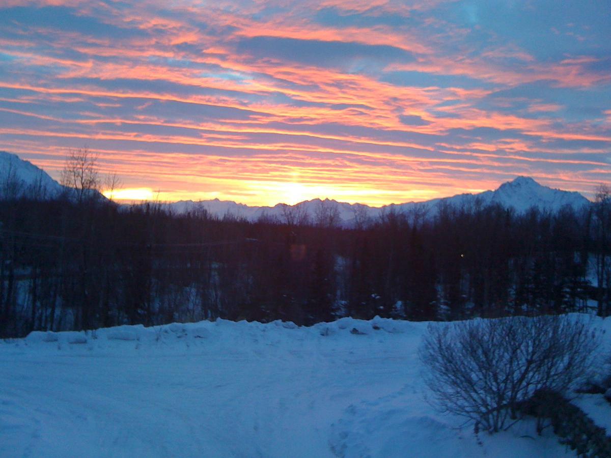 Bed & Breakfast Fishhook Sunrise