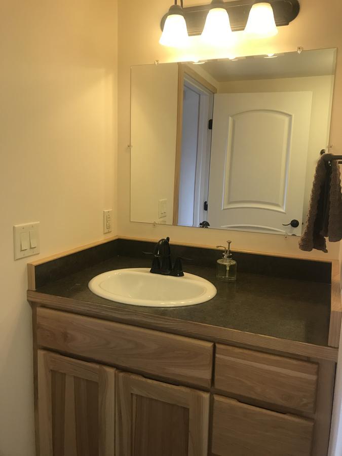 Front Row Bed & Breakfast 2*
