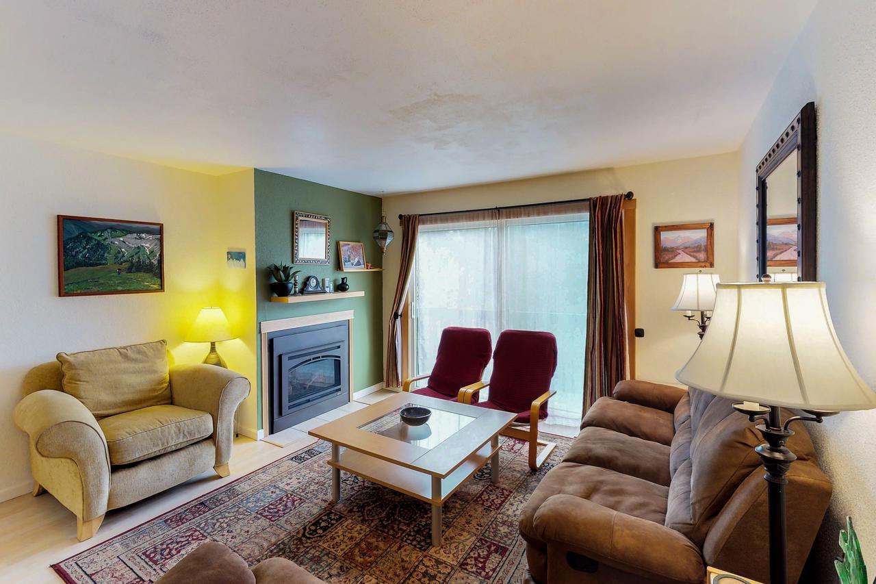 Brighton #208 Apartment Girdwood