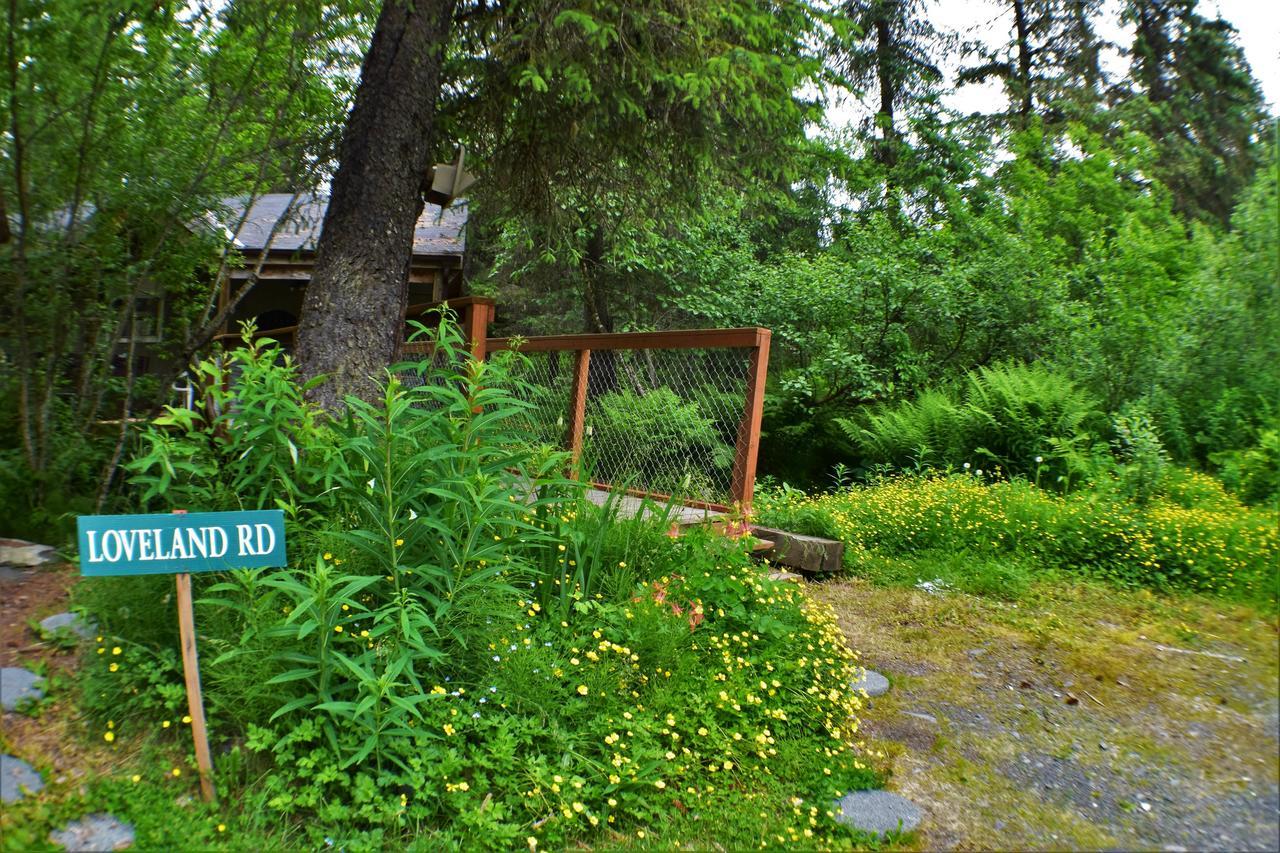 Hotel Loveland Girdwood