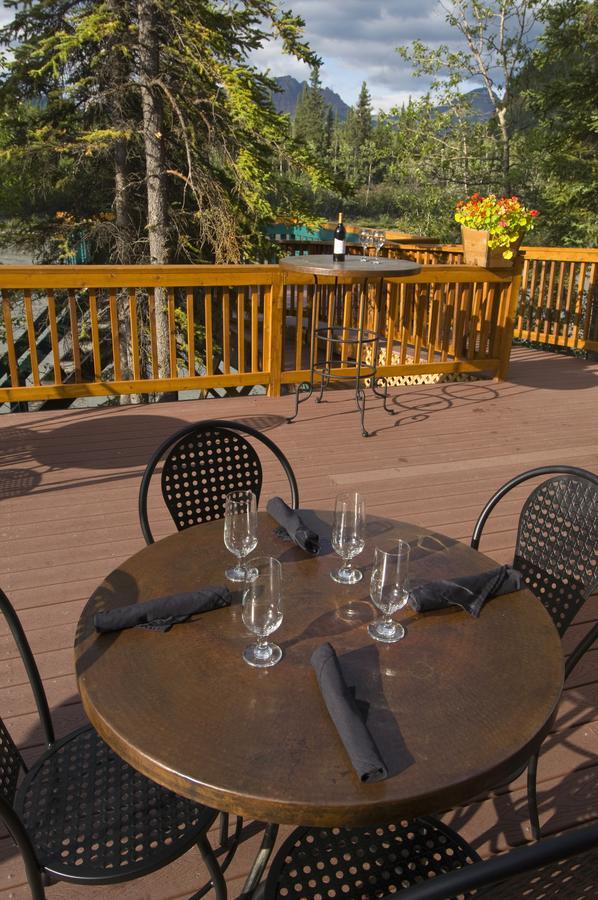 Denali Grizzly Bear Lodge