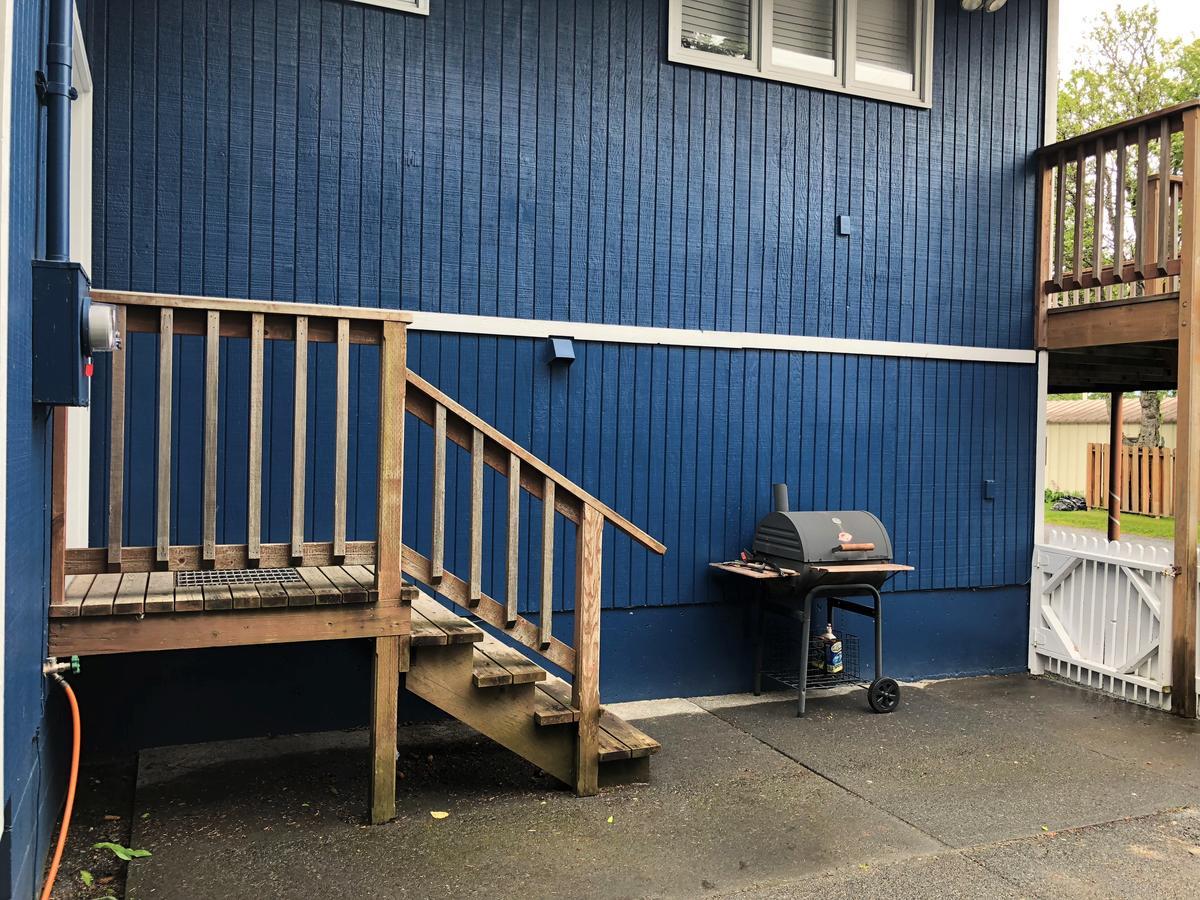 Sea Treasures Motel